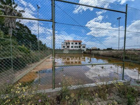 Grande moradia de luxo t5 em altura, perto da praia