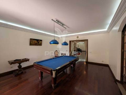 Grande moradia de luxo t5 em altura, perto da praia