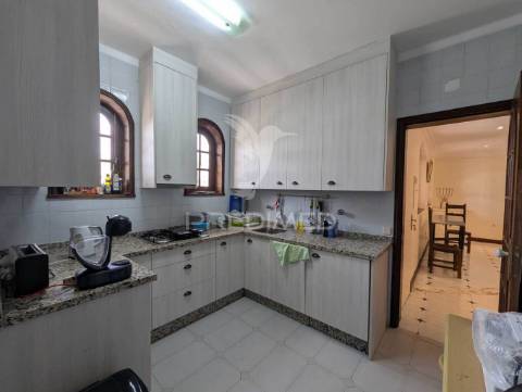 Grande moradia de luxo t5 em altura, perto da praia