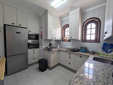 Grande moradia de luxo t5 em altura, perto da praia