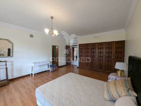 Grande moradia de luxo t5 em altura, perto da praia