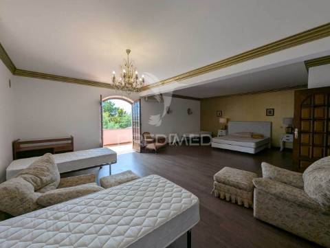 Grande moradia de luxo t5 em altura, perto da praia