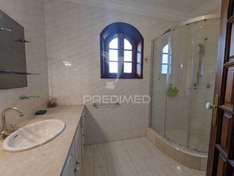 Grande moradia de luxo t5 em altura, perto da praia