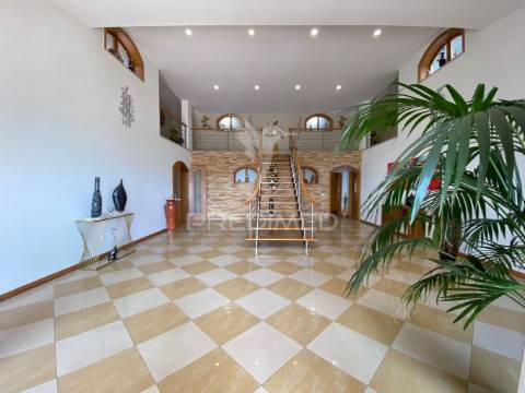 Moradia de sonho com 441 m² – espaço, conforto e elegância na povoa do valado aveiro