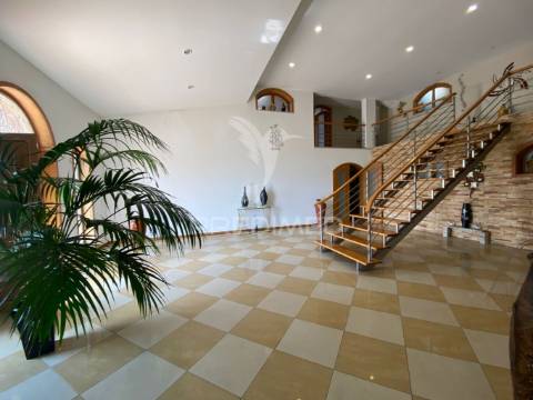 Moradia de sonho com 441 m² – espaço, conforto e elegância na povoa do valado aveiro