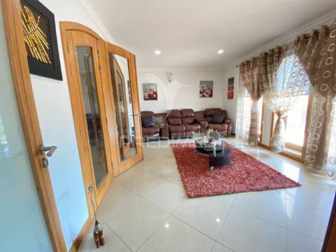 Moradia de sonho com 441 m² – espaço, conforto e elegância na povoa do valado aveiro