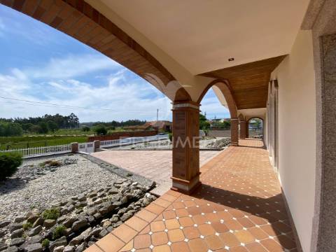 Moradia de sonho com 441 m² – espaço, conforto e elegância na povoa do valado aveiro