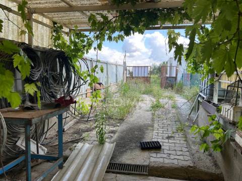 Terreno para moradia com 539m2 no carregado