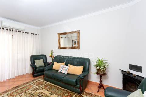 Apartamento  t2+1 almada