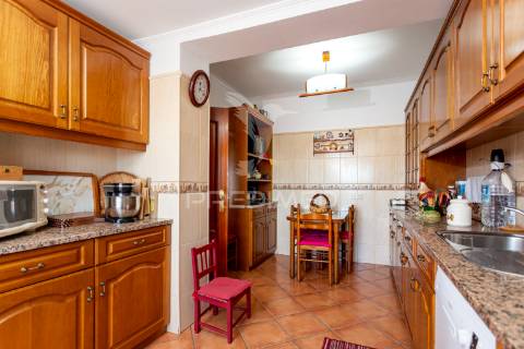 Apartamento  t2+1 almada