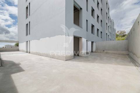 T2 com terraço de 66m2 e box, torres do palácio - sobradinho