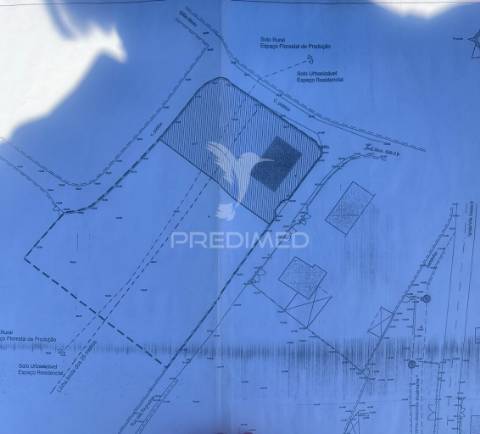 Terreno de gaveto para construção - turiz, vila verde (1305m2)