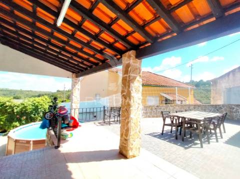 Moradia t3 | azoia de cima | santarém