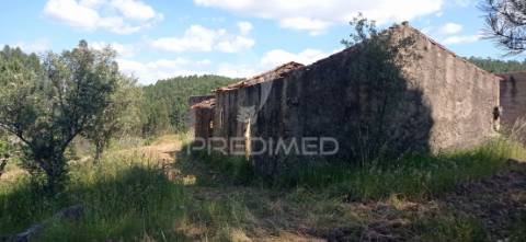 Ruína em aldeia perto de mação