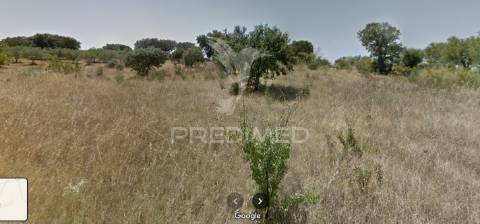 Terreno rústico de 1,5 hectares à venda, alandroal