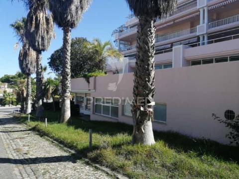 Espaço comercial na urbanização soltroia - setúbal