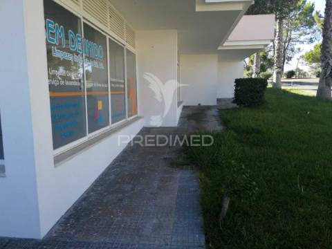 Centro comercial - soltróia