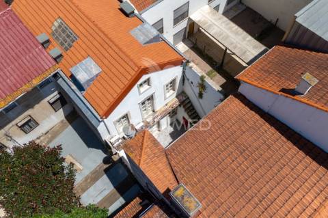 Prédio t 12  no centro histórico de coimbra