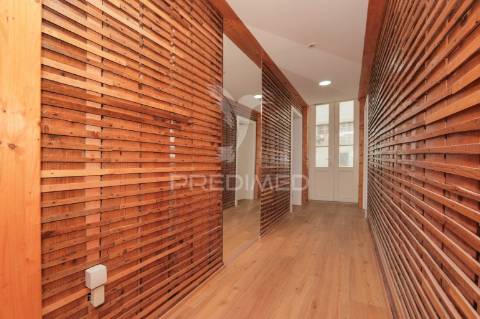 Prédio t 12  no centro histórico de coimbra