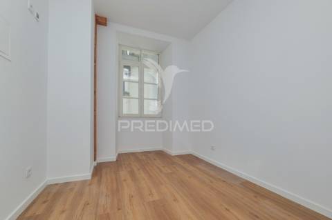 Prédio t 12  no centro histórico de coimbra