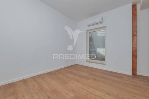 Prédio t 12  no centro histórico de coimbra