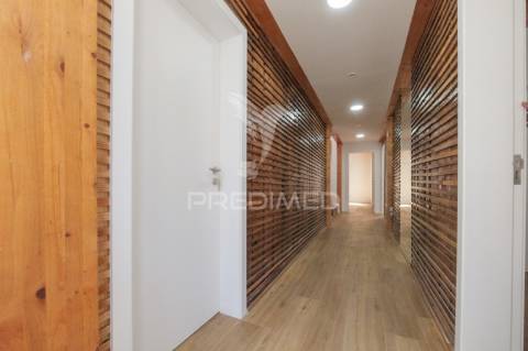 Prédio t 12  no centro histórico de coimbra