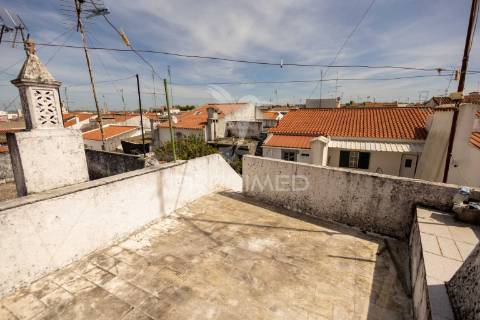 Apartamento t3 no centro de borba