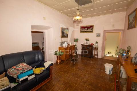 Apartamento t3 no centro de borba