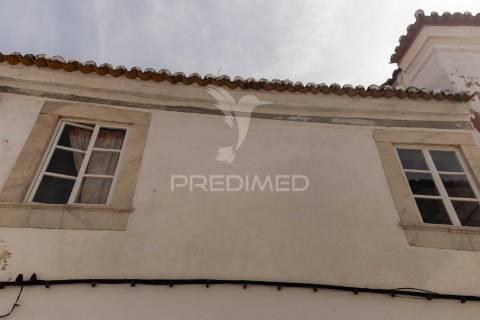 Apartamento t3 no centro de borba