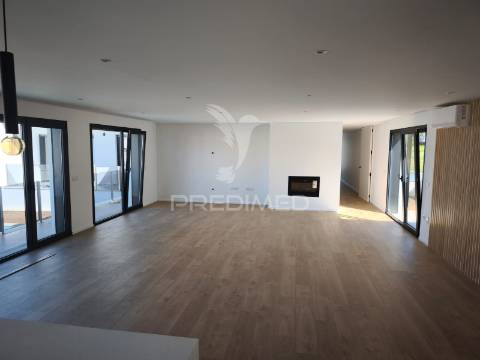 Moradia térria com piscina - panoias, braga (pronta)