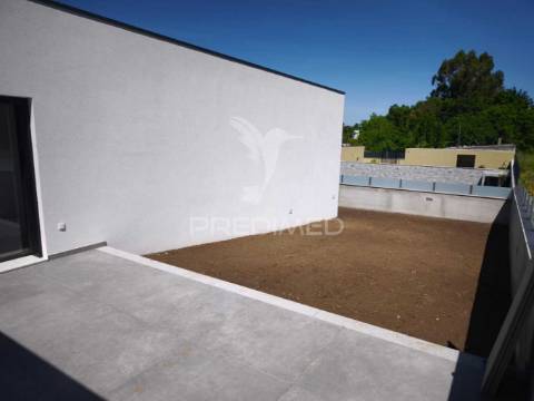 Moradia térria com piscina - panoias, braga (pronta)