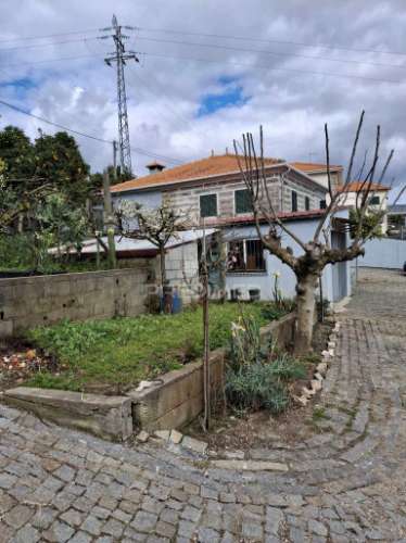 Moradia t2 em são brás, telões, amarante, porto