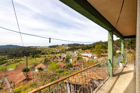 Moradia t2 no forcado, telões, amarante, porto