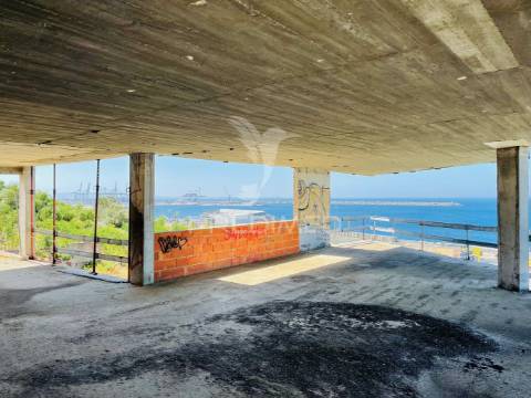 Moradia com vista mar em construção