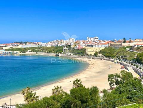 Moradia com vista mar em construção