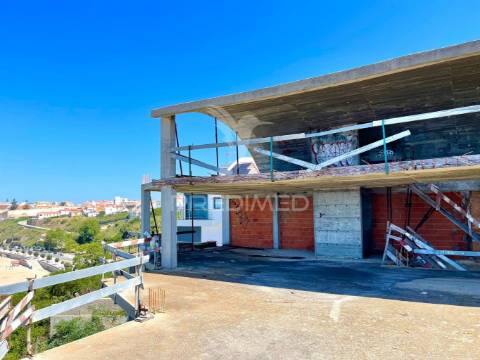 Moradia com vista mar em construção