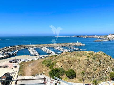 Moradia com vista mar em construção