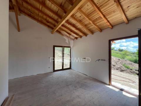 Duas moradias no empreendimento turístico no parque nacional da peneda-gerês