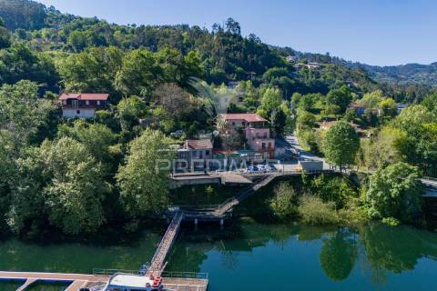 Moradia para restauro ventosa, vieira do minho, gerês braga