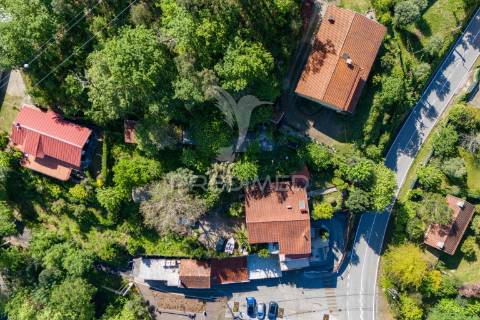 Moradia para restauro ventosa, vieira do minho, gerês braga