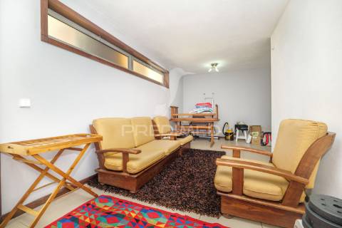 Moradia t4 em gaveto - merelim são paio