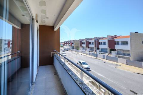 Moradia t4 em gaveto - merelim são paio