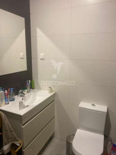 Moradia v3 totalmente renovada e mobilada no centro de algoz