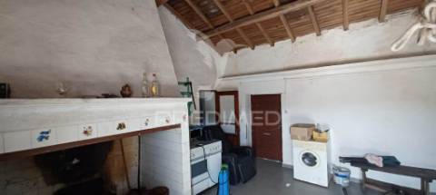 Quintinha em zona tranquila