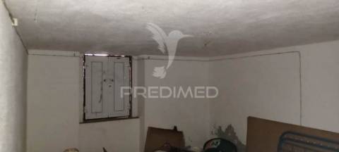 Quintinha em zona tranquila