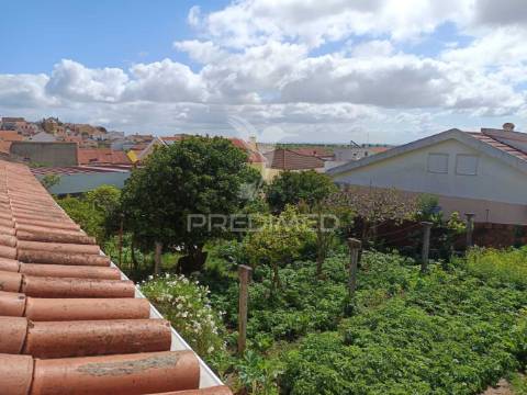 Moradia isolada t4+3 amadora - mina de agua