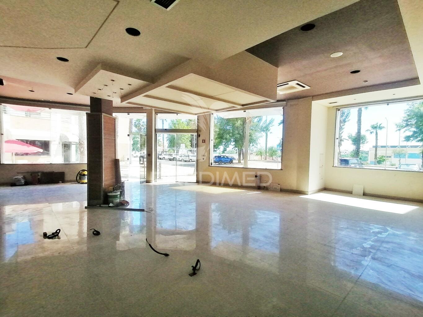 Espaço multiusos para serviços