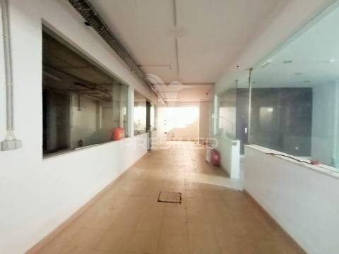 Espaço multiusos para serviços