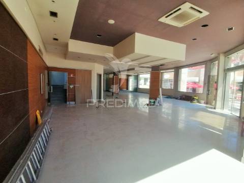 Espaço multiusos para serviços