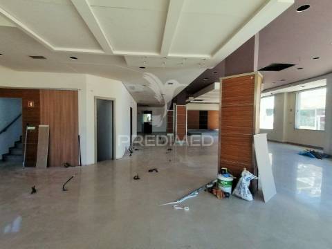 Espaço multiusos para serviços